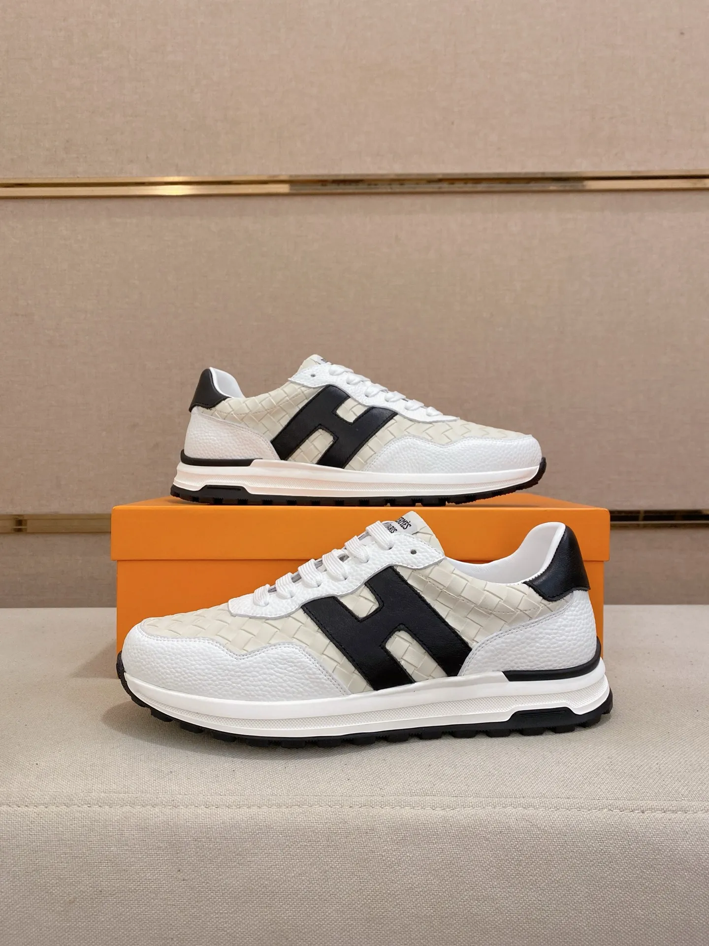 Men's clothing and shoes💰: 400💰《HERMES》【Original order·Version】Hermès; top 🔝purchasing agent🔍🔍men's latest 🇺🇸 counter sales simultaneously, imported from Italy original ▲▲cowhide ▲▲ (highlighting the high End, Nobility, Grade) Exquisite workmanship (Imported water-dyed sheepskin lining from Italy) Sole: Original sole provided by the original factory, ⚠️Exclusive double-layer activity, TPR, molded outsole; super comfortable Code number: 38-44